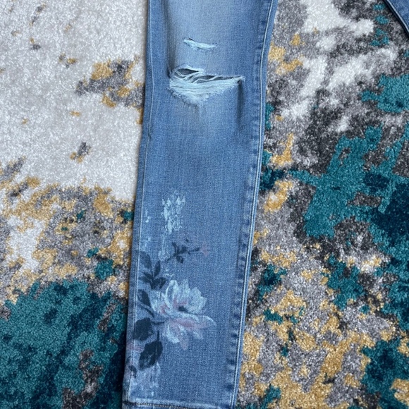 Abercrombie & Fitch Harper Low Rise Flower Super Skinny Jeans Women's 4/27 NWT - Picture 3 of 12